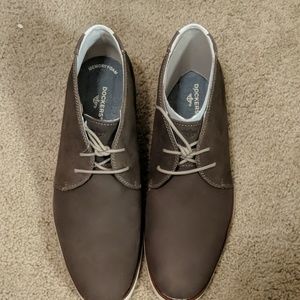 Dockers 
Mens DeKalb Chukka boot Chocolate